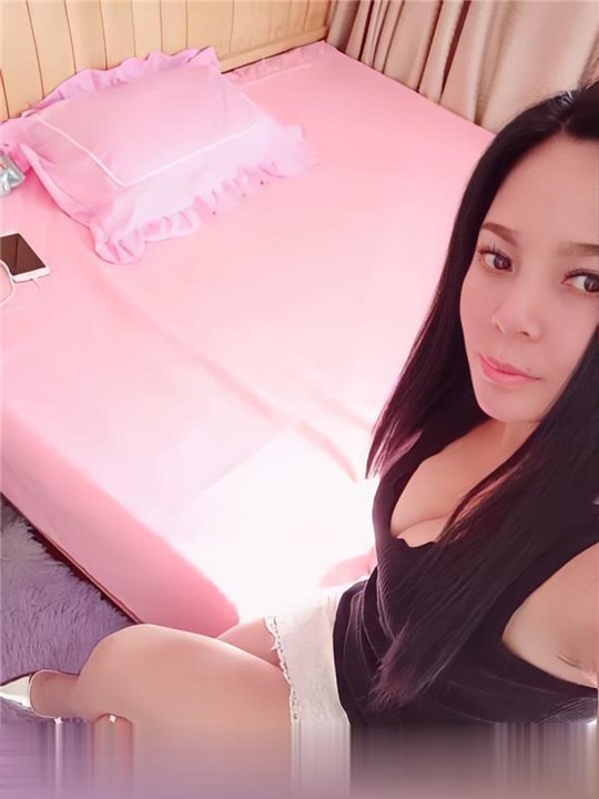 滨江少妇余儿-1.jpg