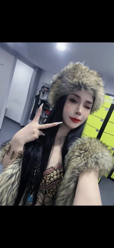 九头身高颜值来了哦-2.jpg